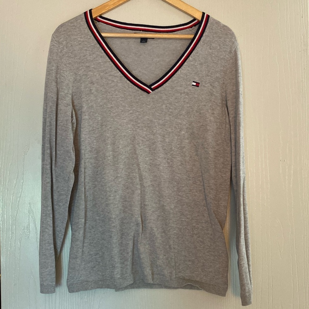 Tommy Hilfiger grey v neck sweater size medium